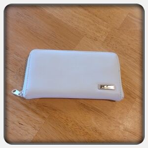 Woman's White Rosetti Wallet